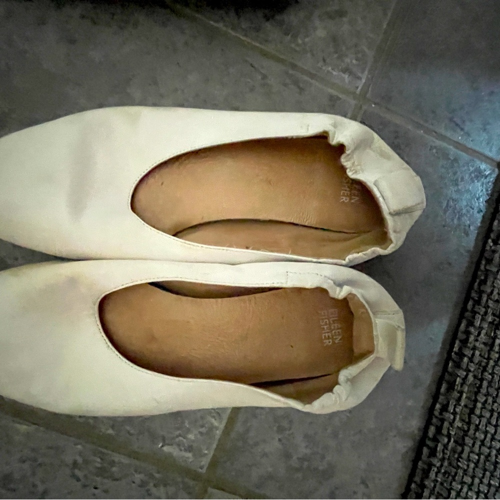 Eileen Fisher crème leather shoes
